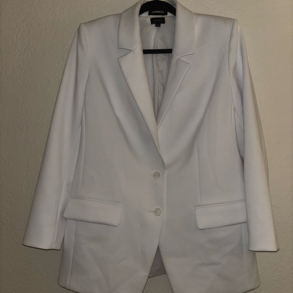 Express White Men’s Suit – Super Soft – Large - Picture 1 of 4